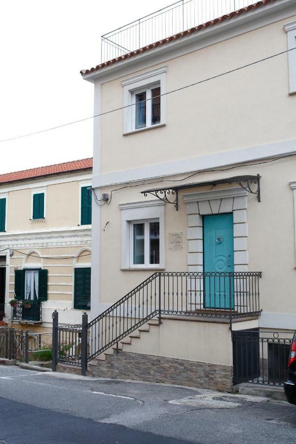 Residence Nina Пиццо Экстерьер фото